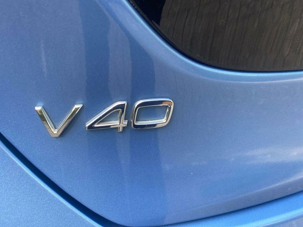 Volvo V40 Hatchback 2.0 D4 R-design Nav Euro 6 Ss 20 Black #26