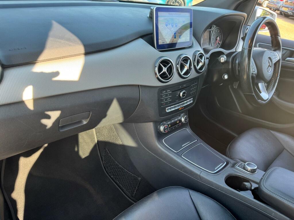 Mercedes-Benz B Class 1.5 B180 Cdi Se 107 Bhp Silver #14