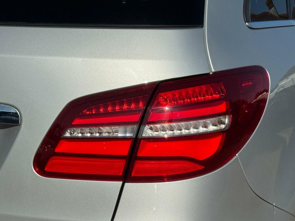 Mercedes-Benz B Class 1.5 B180 Cdi Se 107 Bhp Silver #38
