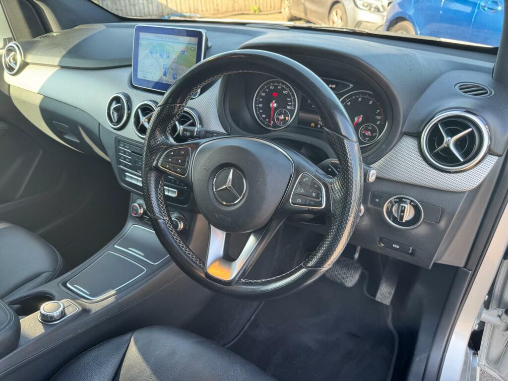Mercedes-Benz B Class 1.5 B180 Cdi Se 107 Bhp Silver #36