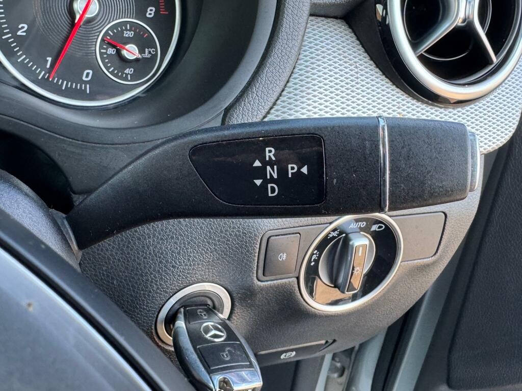 Mercedes-Benz B Class 1.5 B180 Cdi Se 107 Bhp Silver #22