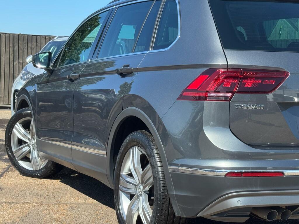 Volkswagen Tiguan Se Navigation Grey #10
