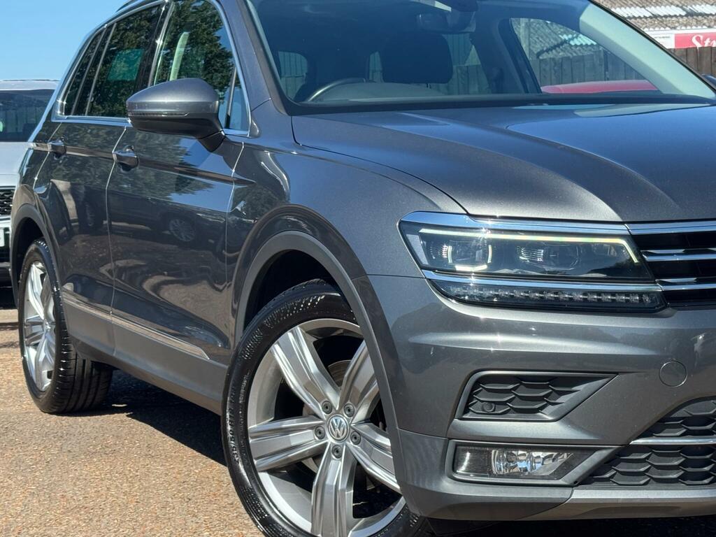Volkswagen Tiguan Se Navigation Grey #9