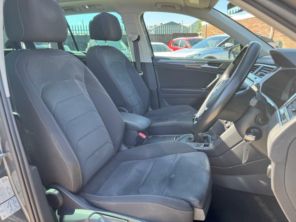 Volkswagen Tiguan Se Navigation Grey #18