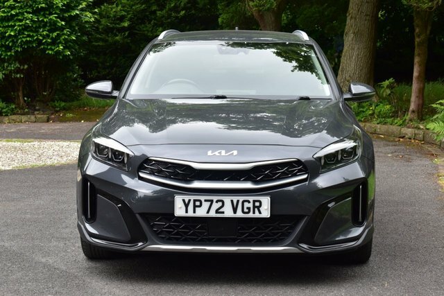 Kia Xceed 1.6 Gdi 8.9Kwh 3 Suv Plug-in Hybrid Dct Grey #3