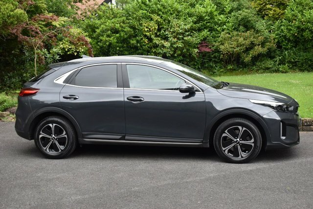 Kia Xceed 1.6 Gdi 8.9Kwh 3 Suv Plug-in Hybrid Dct Grey #2