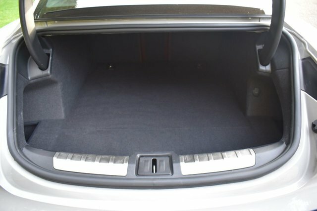 Porsche Taycan Performance Plus 93.4Kwh 4S White #23