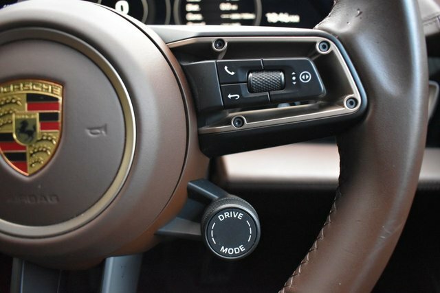 Porsche Taycan Performance Plus 93.4Kwh 4S White #14