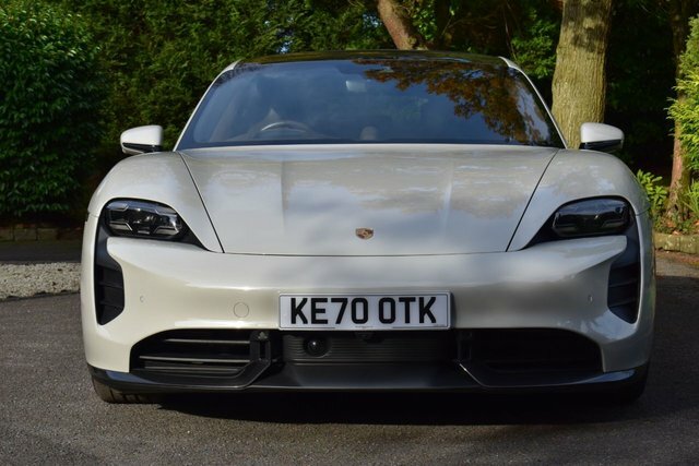 Porsche Taycan Performance Plus 93.4Kwh Turbo S Saloon Electr Grey #3
