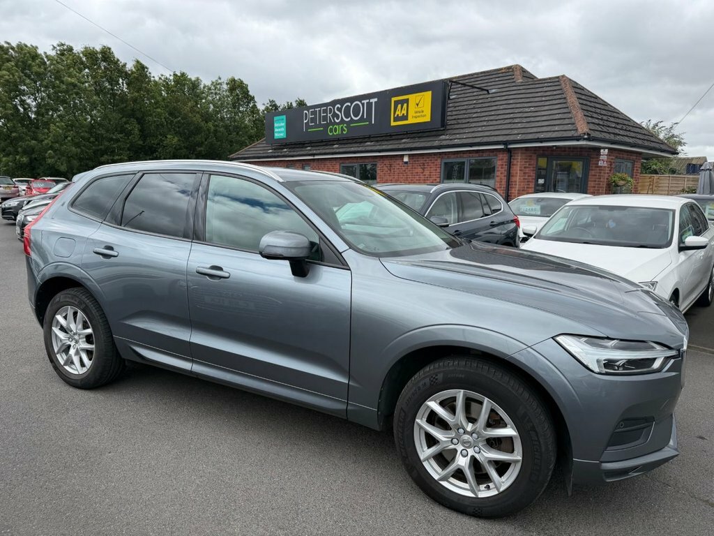 Volvo XC60 2L Momentum Grey #3