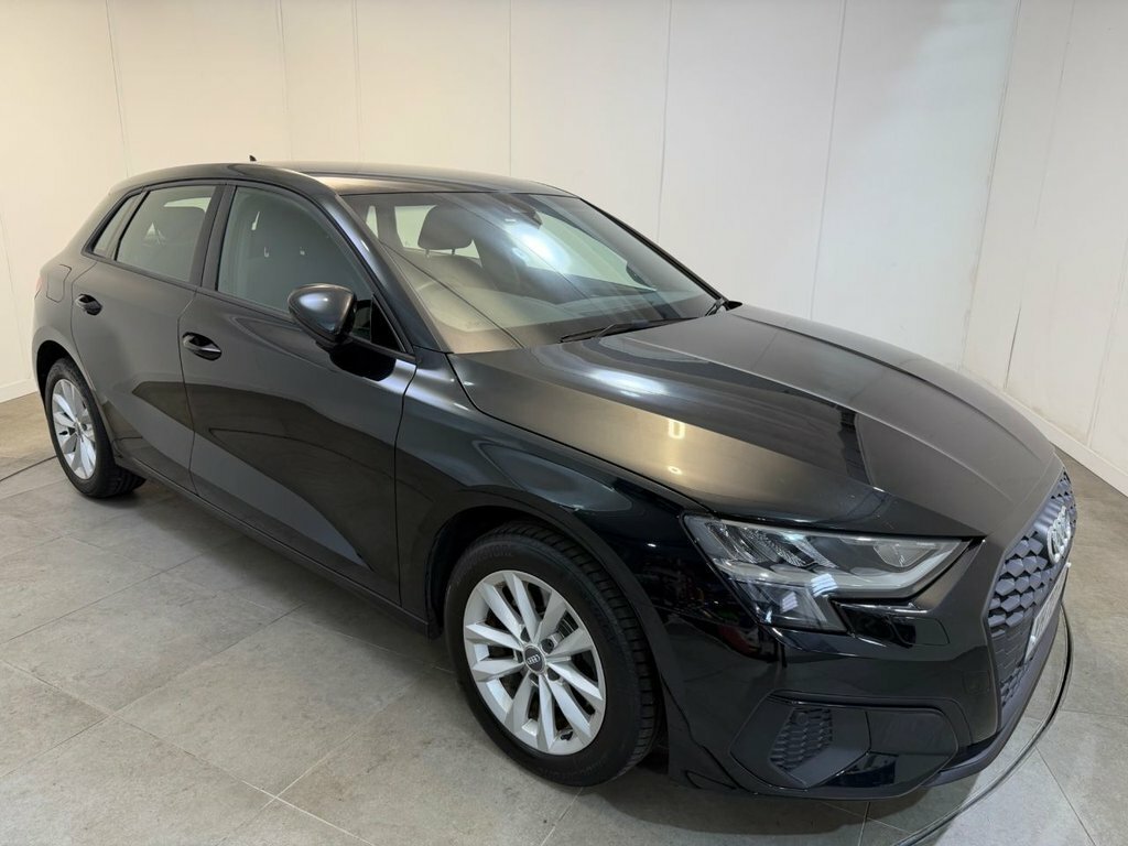 Audi A3 1L Technik Black #3