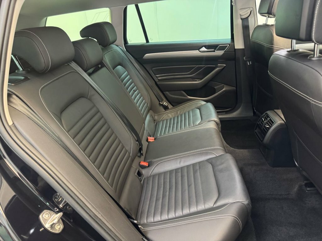 Volkswagen Passat 1.4 Tsi 13Kwh Gte Estate Plug-in Hybrid White #54
