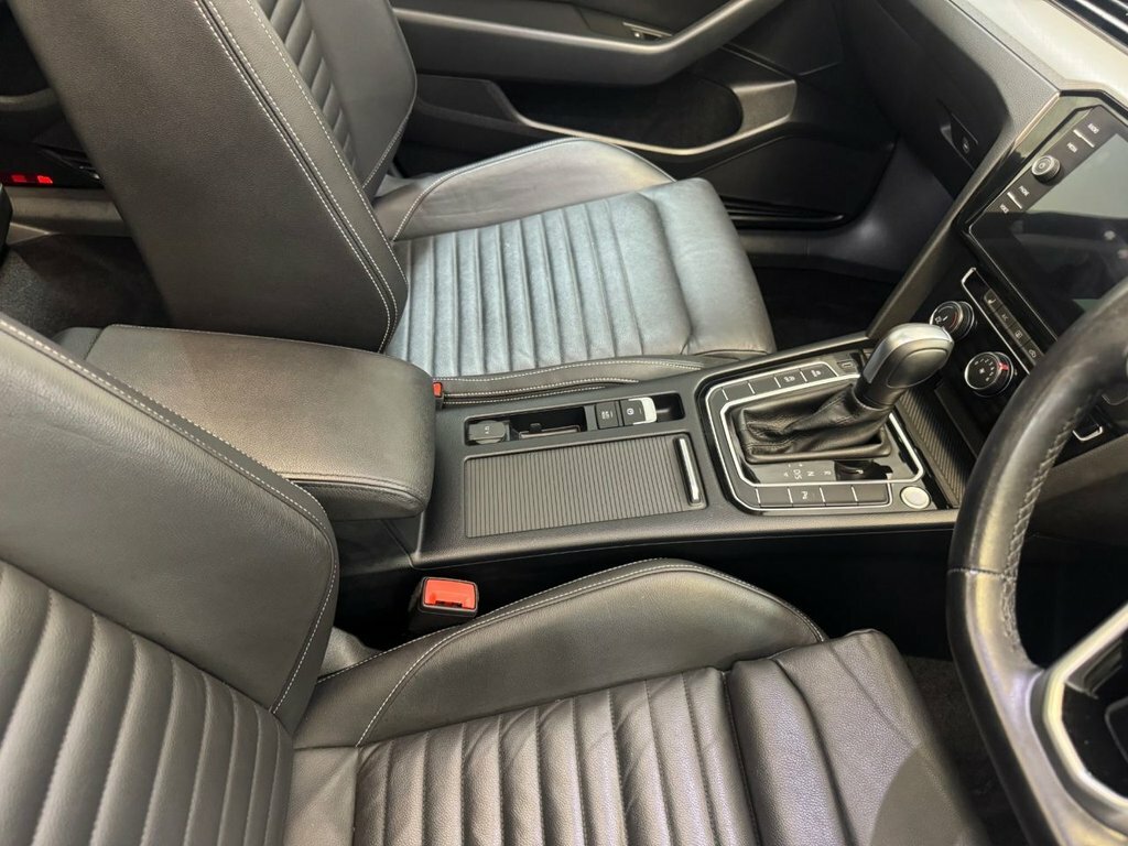 Volkswagen Passat 1.4 Tsi 13Kwh Gte Estate Plug-in Hybrid White #72