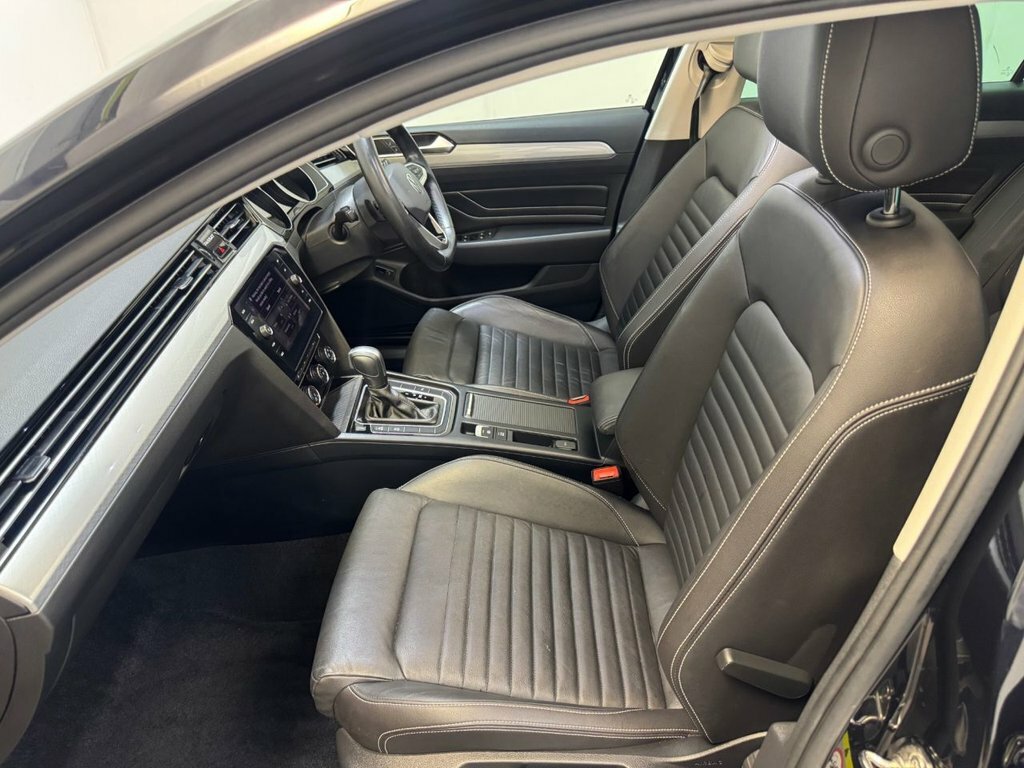 Volkswagen Passat 1.4 Tsi 13Kwh Gte Estate Plug-in Hybrid White #24
