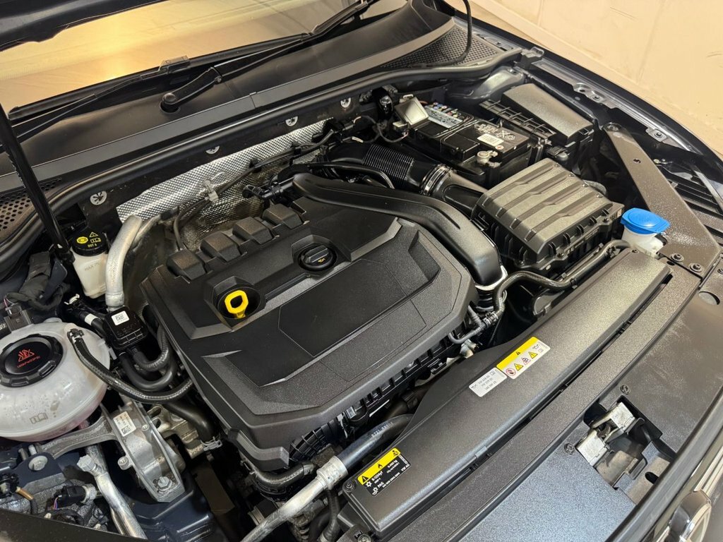 Volkswagen Passat 1.4 Tsi 13Kwh Gte Estate Plug-in Hybrid White #84