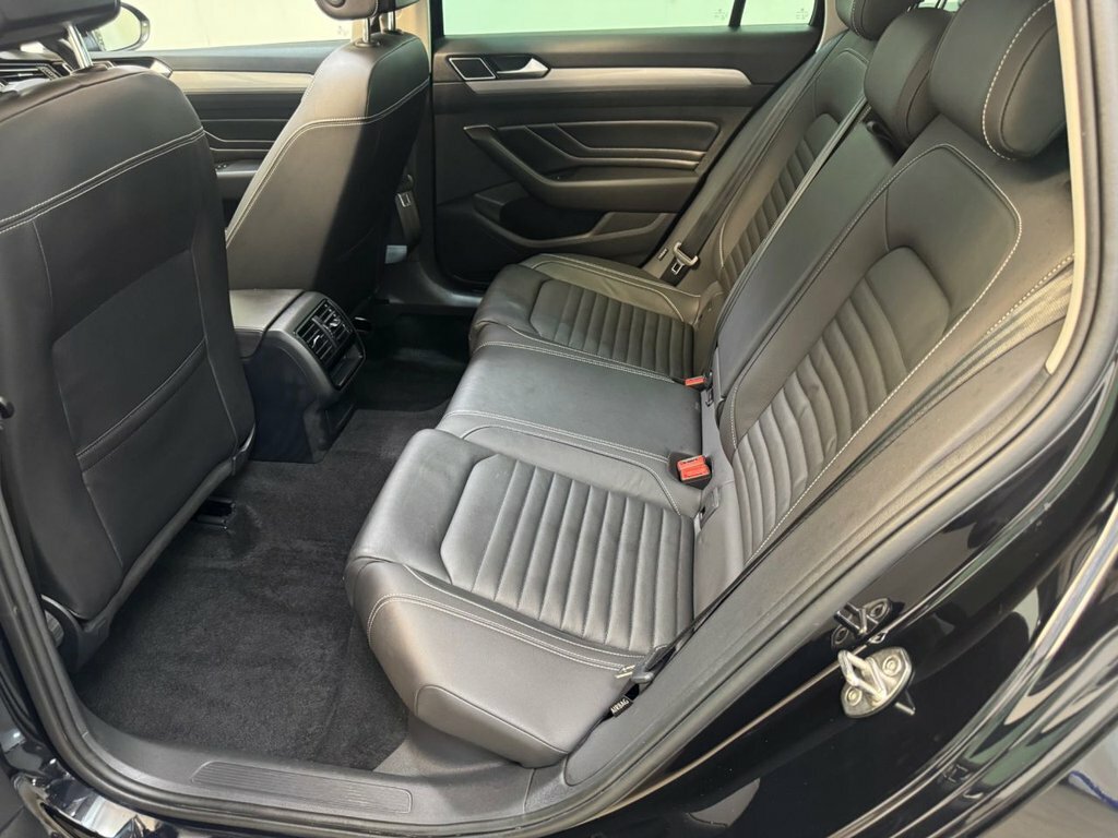 Volkswagen Passat 1.4 Tsi 13Kwh Gte Estate Plug-in Hybrid White #38