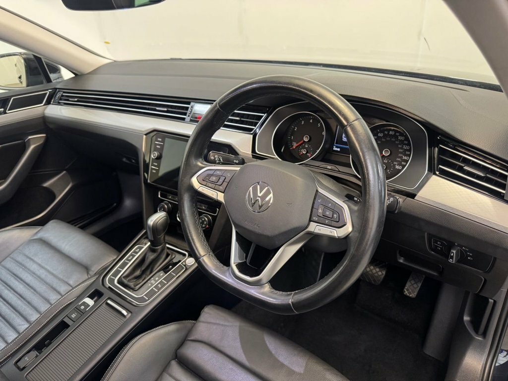 Volkswagen Passat 1.4 Tsi 13Kwh Gte Estate Plug-in Hybrid White #76