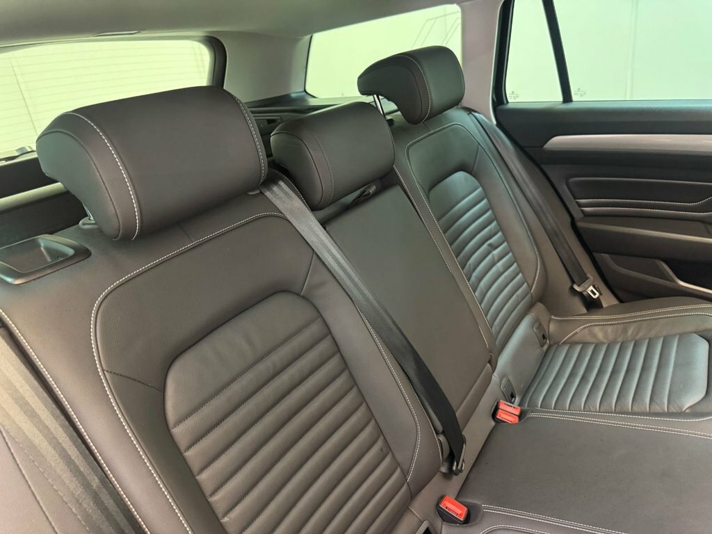 Volkswagen Passat 1.4 Tsi 13Kwh Gte Estate Plug-in Hybrid White #45