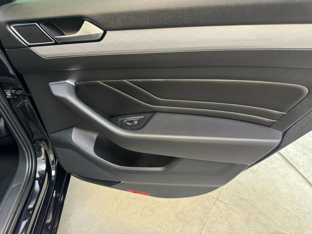 Volkswagen Passat 1.4 Tsi 13Kwh Gte Estate Plug-in Hybrid White #48