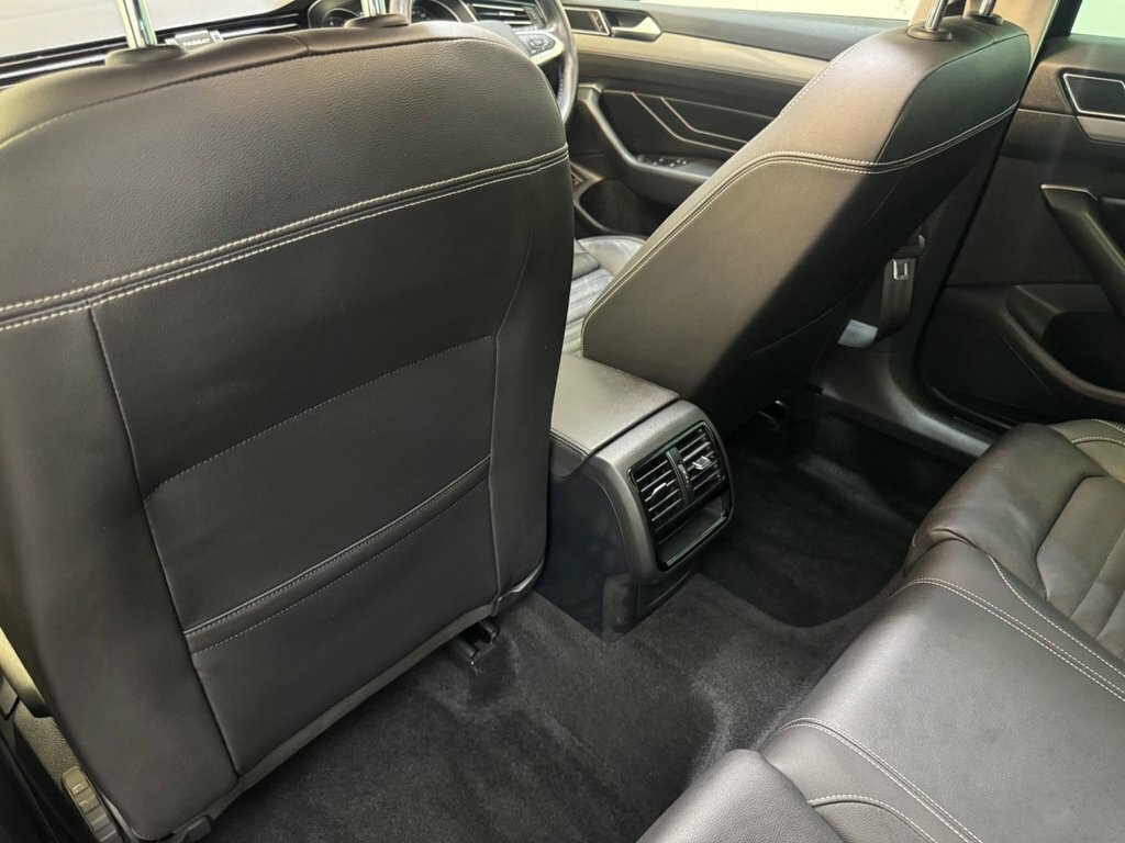 Volkswagen Passat 1.4 Tsi 13Kwh Gte Estate Plug-in Hybrid White #36