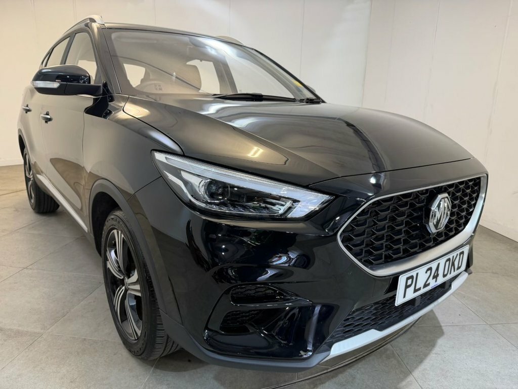 MG ZS 1.5 Hybrid Trophy Red #66