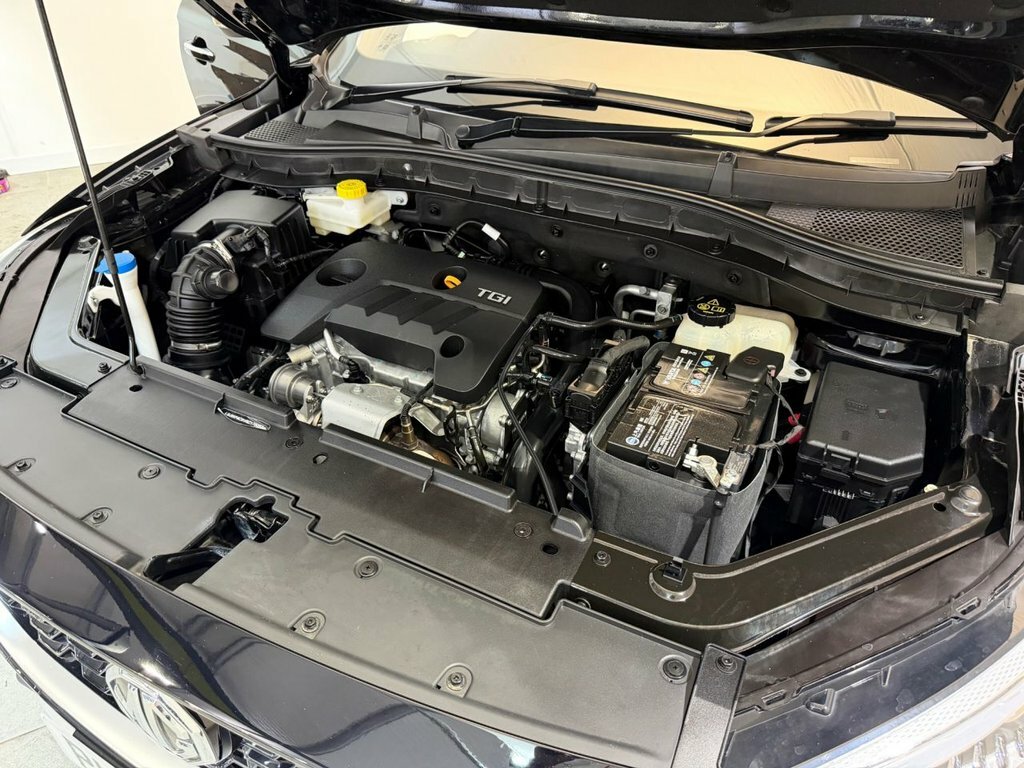 MG ZS 1.5 Hybrid Trophy Red #26