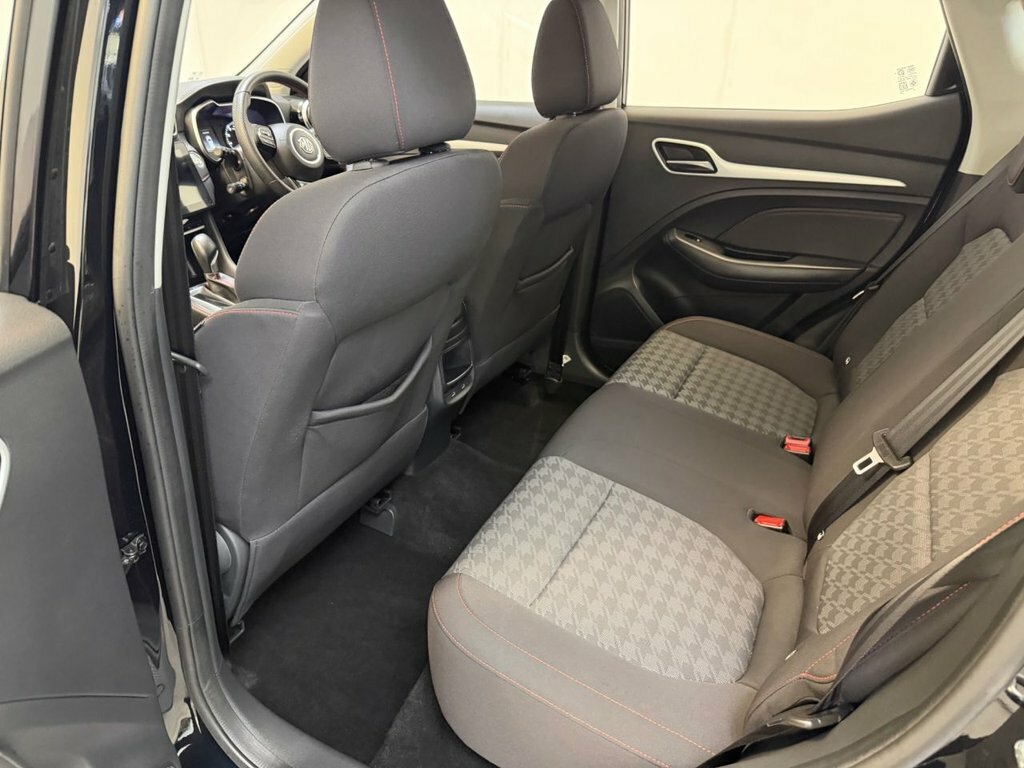 MG ZS 1.5 Hybrid Trophy Red #20