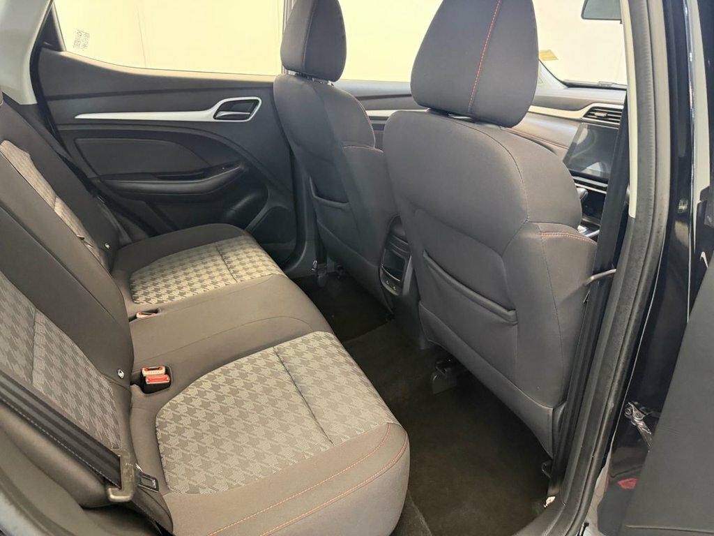 MG ZS 1.5 Hybrid Trophy Red #57