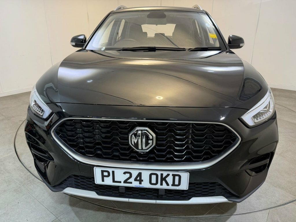 MG ZS 1.5 Hybrid Trophy Red #68