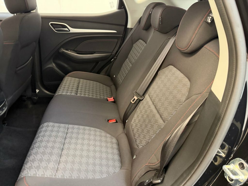 MG ZS 1.5 Hybrid Trophy Red #46