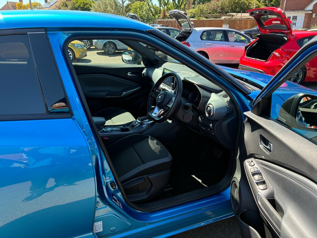 Nissan Juke N-connecta 1.0 Dig-t Euro 6 Ss 7 Su Blue