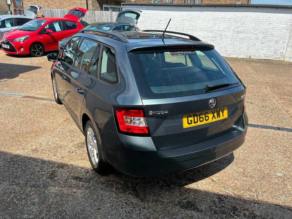 Skoda Fabia Se Estate 1.2 Tsi Euro 6 Ss 90 Ps Grey #2