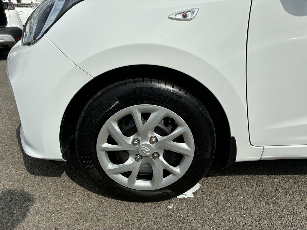 Hyundai I10 Se 1.2 Hatchback Euro 6 87 Ps White #6