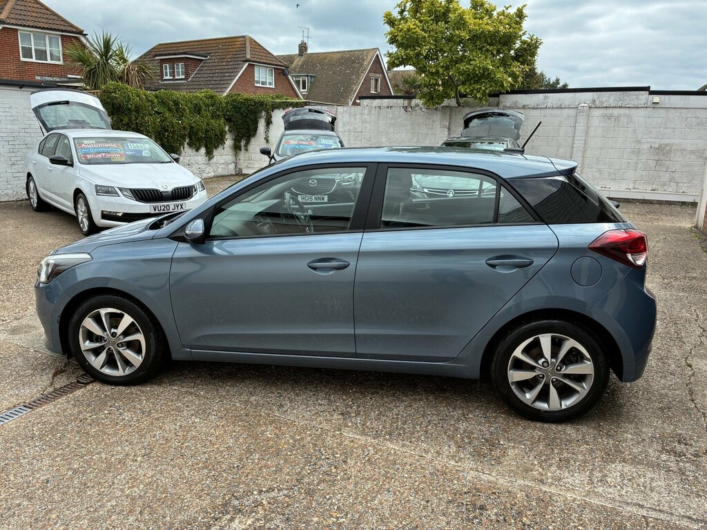 Hyundai I20 1.2 Se Black #14