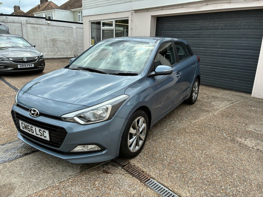 Hyundai I20 1.2 Se Black #8