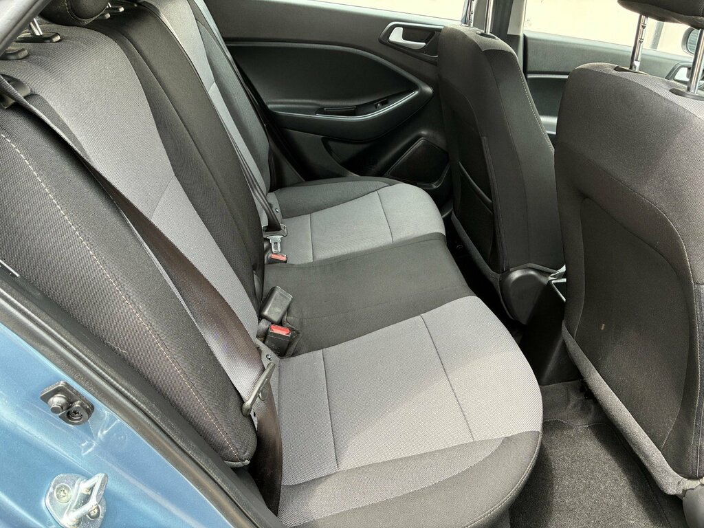 Hyundai I20 1.2 Se Black #9