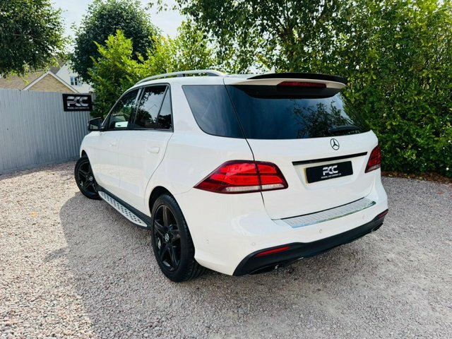 Mercedes-Benz GLE Class 2016 3.0 Gle350d V6 Amg Line Premium Suv Die GF66WZW White #2