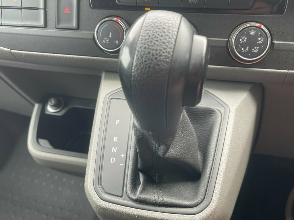 Volkswagen Transporter 2L Highline Silver #6