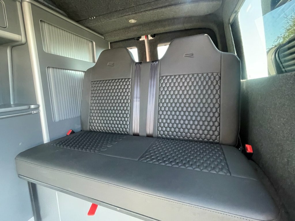 Volkswagen Transporter 2.0Tdi Eu6 150Ps T28 Highline Swb Dsg Grey #63