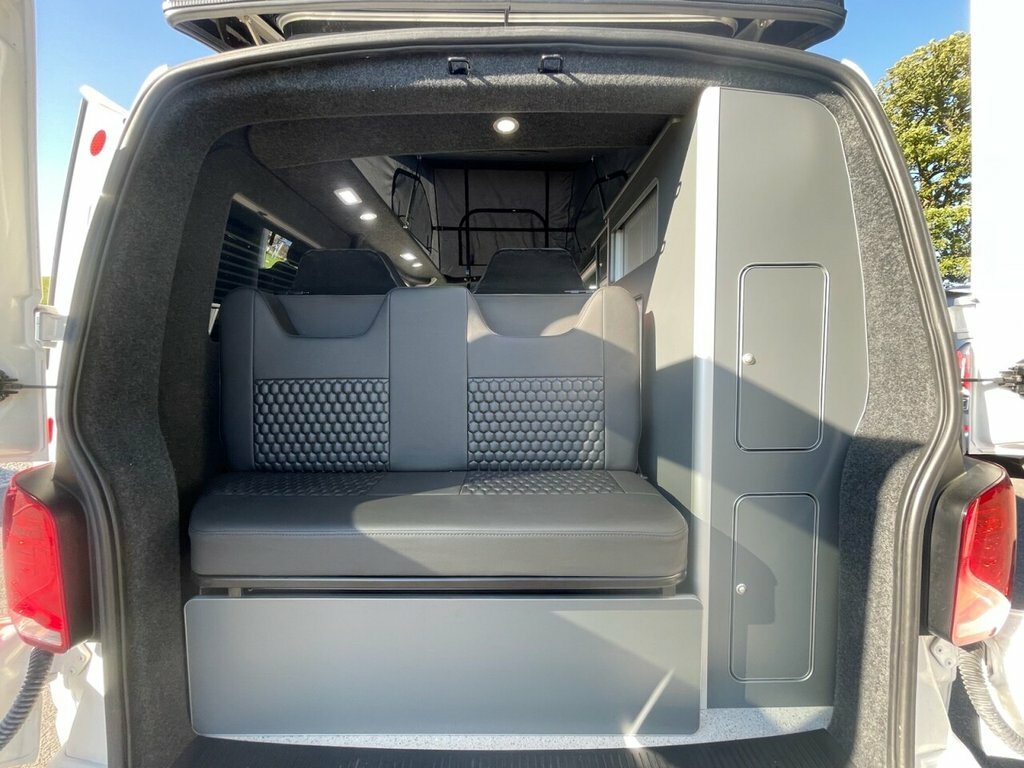 Volkswagen Transporter 2.0Tdi Eu6 150Ps T28 Highline Swb Dsg Grey #19