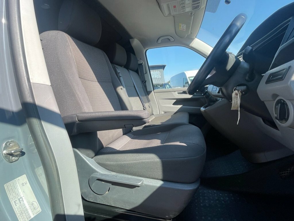 Volkswagen Transporter 2L Startline Grey #2
