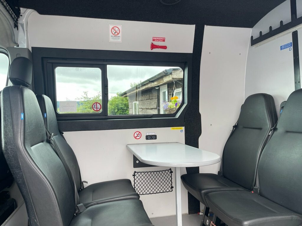 Vauxhall Movano 2.3L Edition White
