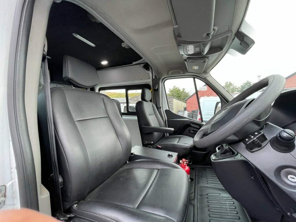 Vauxhall Movano 2.3L Edition White #2