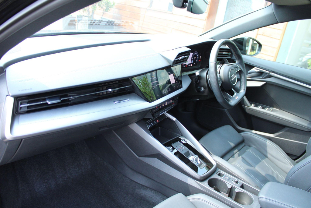 Audi A3 1.5 Tfsi 35 Black Edition Sportback S T #6