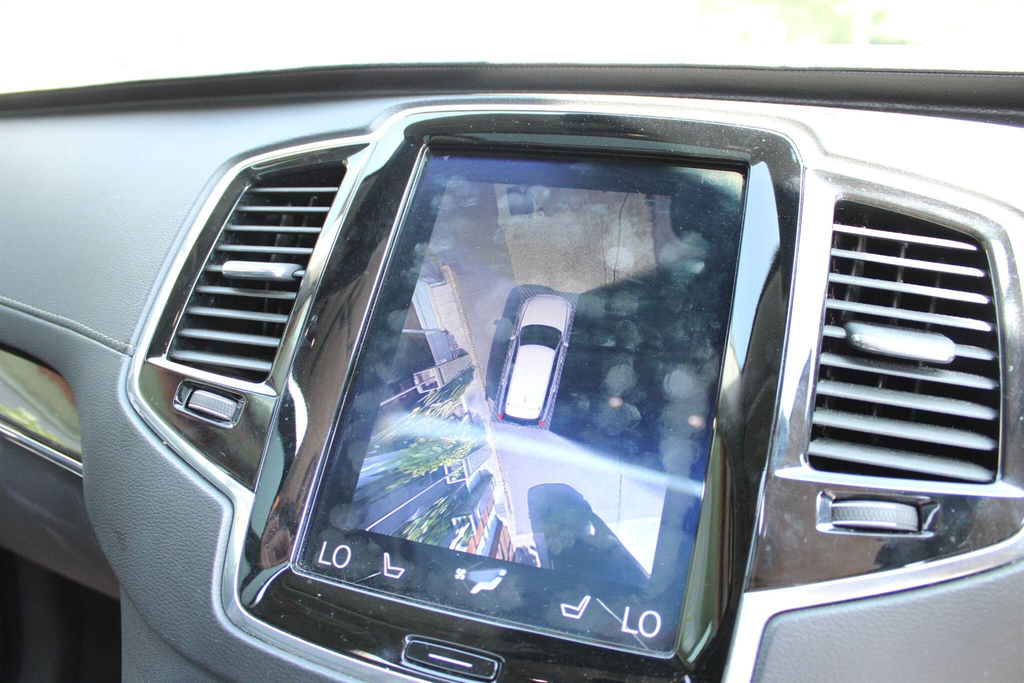 Volvo XC90 R-design Pro B5 Awd White #26