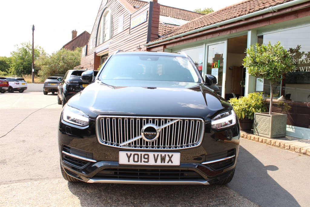 Volvo XC90 R-design Pro B5 Awd White #35