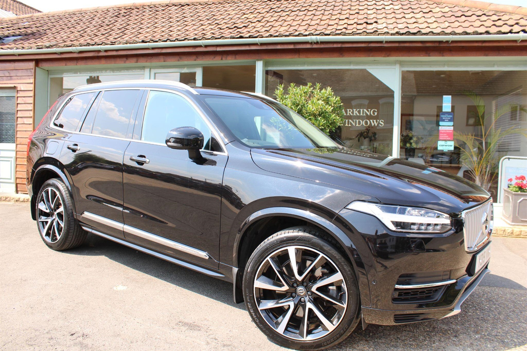 Volvo XC90 R-design Pro B5 Awd White #29