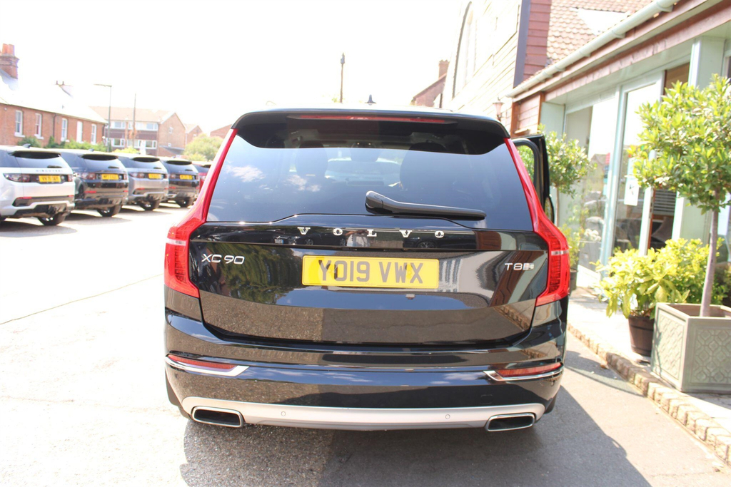 Volvo XC90 R-design Pro B5 Awd White #19