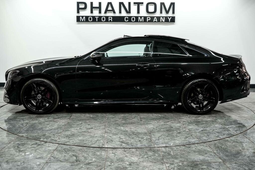 Mercedes-Benz E Class 2.0 E220d Amg Line Premium Plus G-tronic 4Matic Black #3