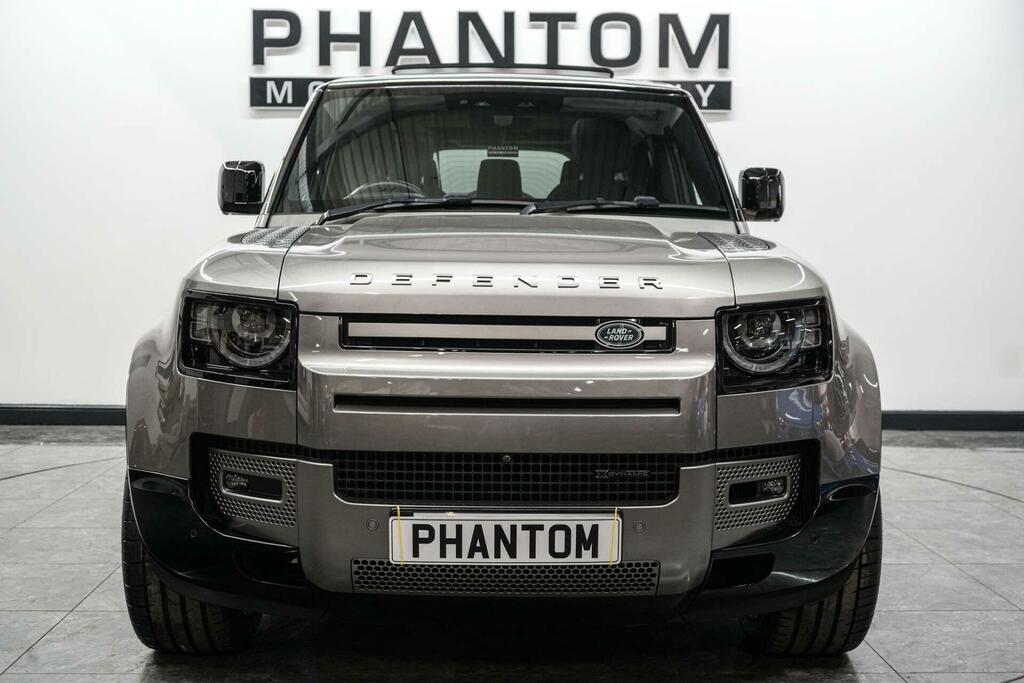 Land Rover Defender 130 X-dynamic Hse Silver #2